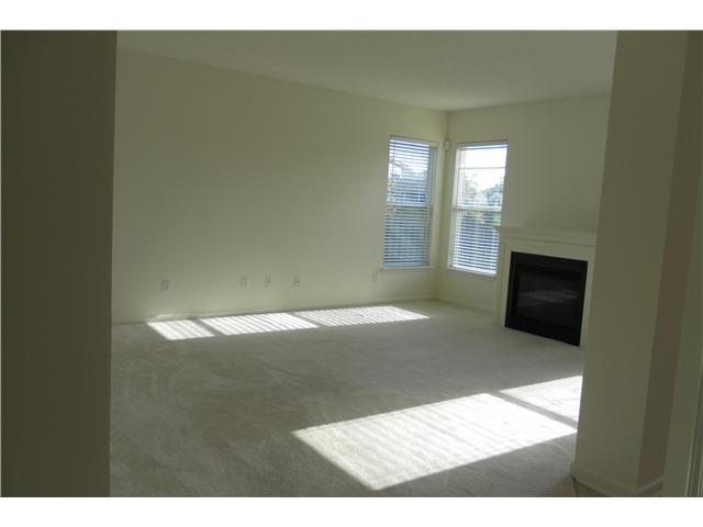 13292 Roma Bend Carmel, IN 46074 - Photo 5 of 16 Gallery Image 5