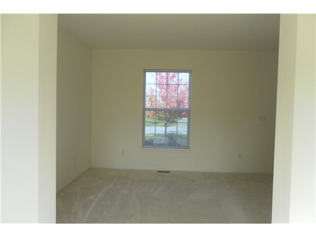 13292 Roma Bend Carmel, IN 46074 - Photo 6 of 16 Gallery Image 6