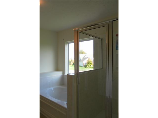 13292 Roma Bend Carmel, IN 46074 - Photo 10 of 16 Gallery Image 10