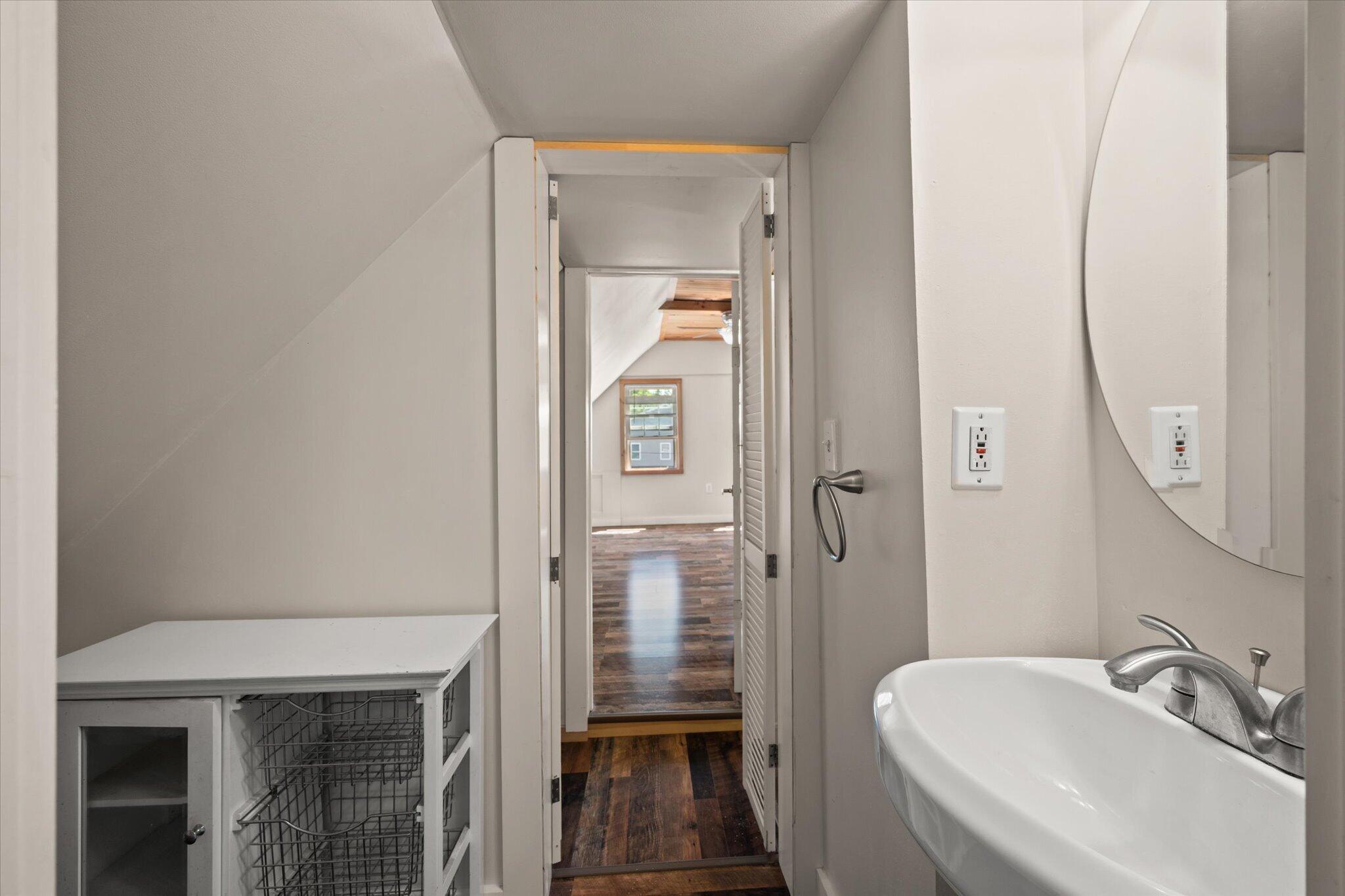137 Main Street Winterport, ME 04496 - Photo 25 of 57 Half Bath