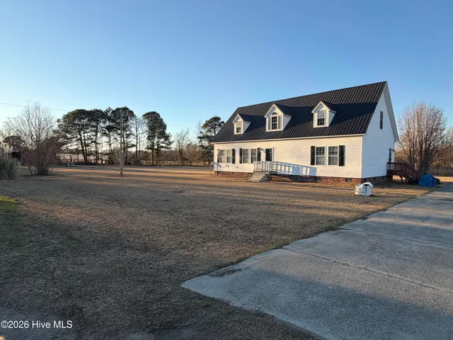 $250,000 | 848 Pinewood Road, Fairmont, NC 28340