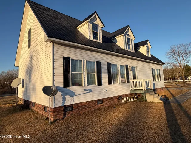 $250,000 | 848 Pinewood Road, Fairmont, NC 28340