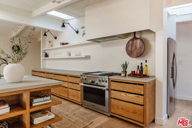 $3,198,000 | 2145 Sunset Crest Drive, Los Angeles, CA 90046