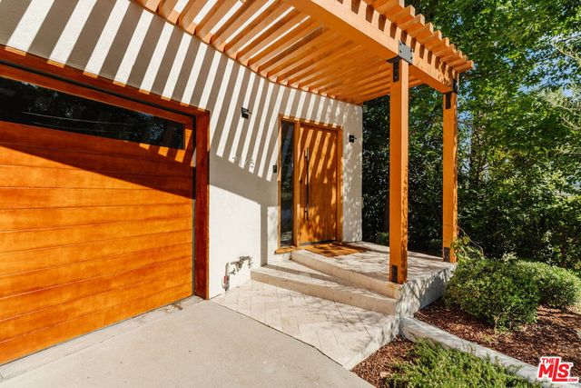 $3,198,000 | 2145 Sunset Crest Drive, Los Angeles, CA 90046