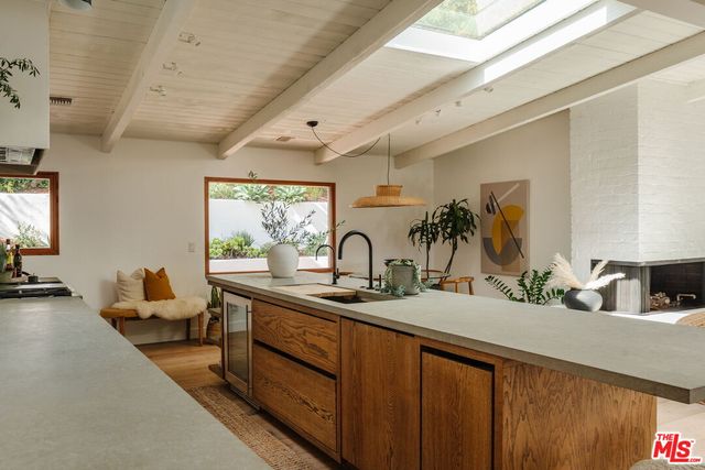 $3,198,000 | 2145 Sunset Crest Drive, Los Angeles, CA 90046