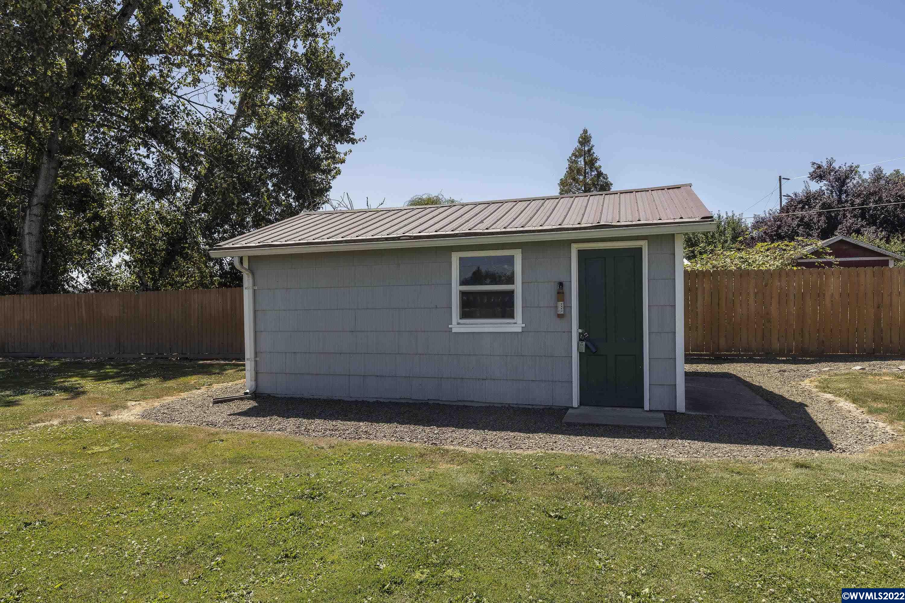 1382 Cordon Road Northeast Salem, OR 97317 - Photo 17 of 32 Gallery Image 17