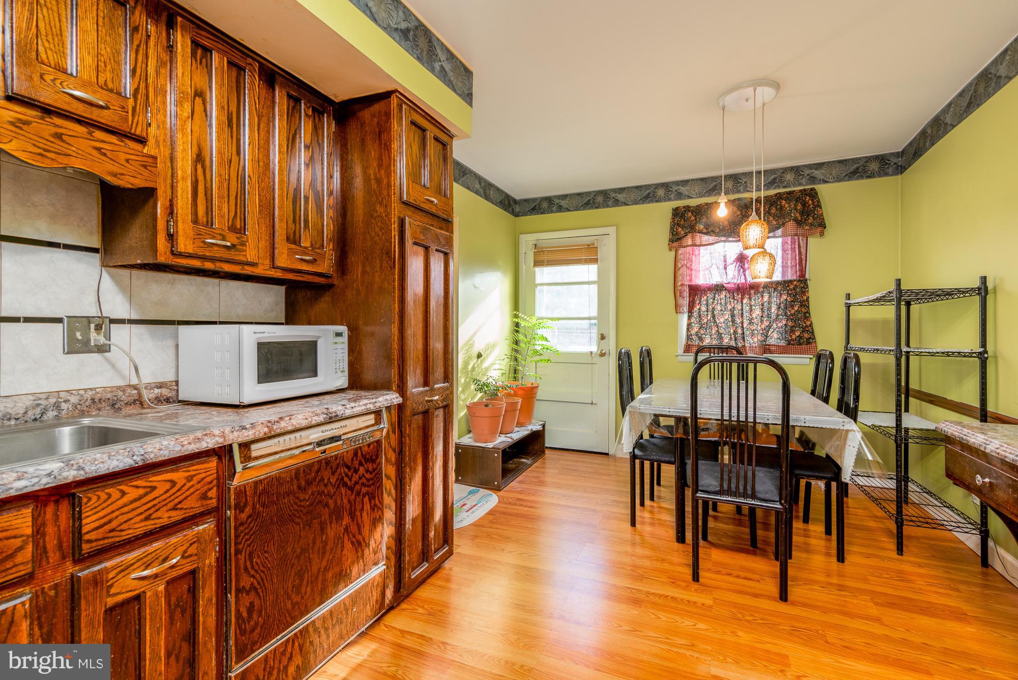 9703 Wynmill Road Philadelphia, PA 19115 - Photo 14 of 35 Kitchen