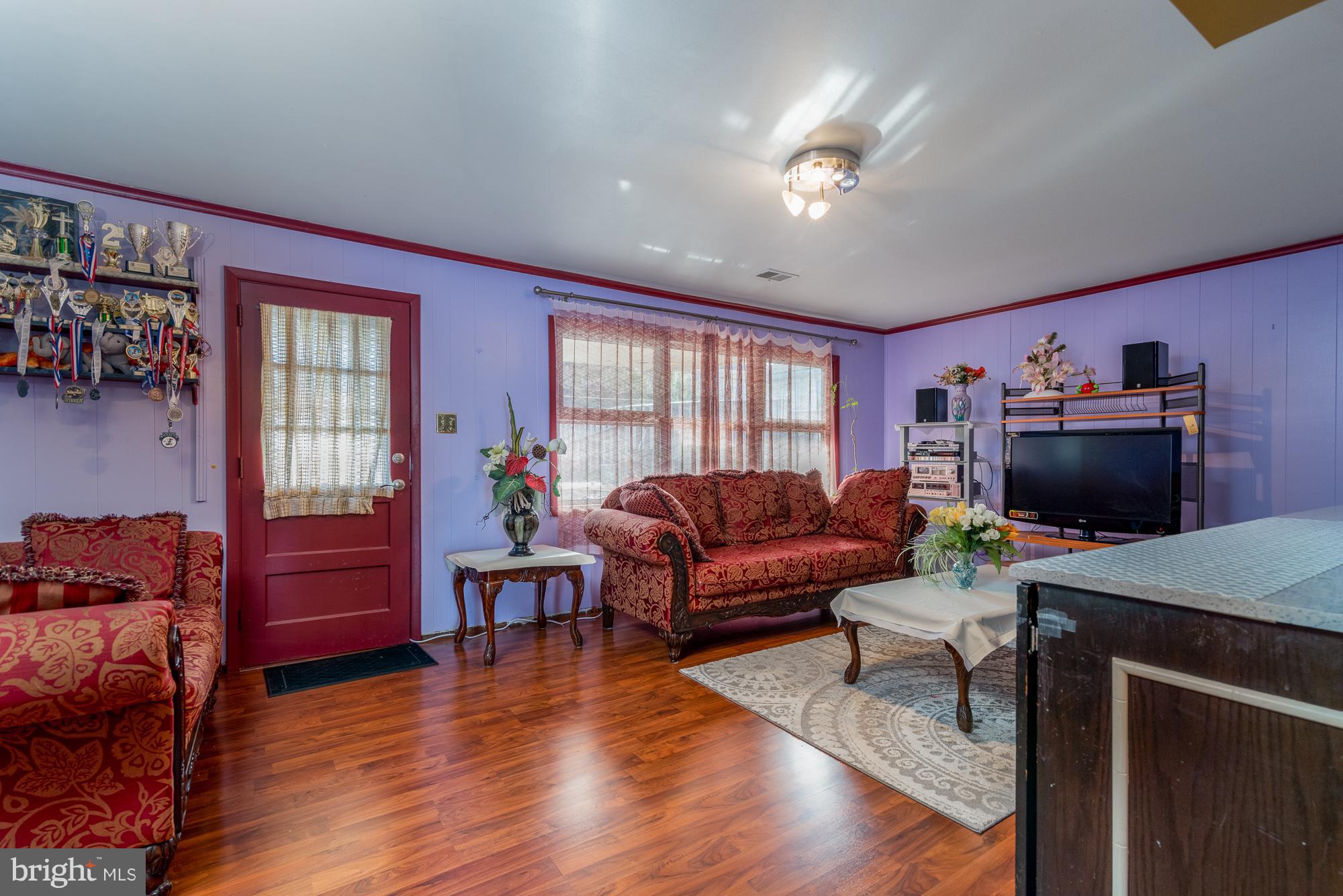 9703 Wynmill Road Philadelphia, PA 19115 - Photo 16 of 35 Family Room