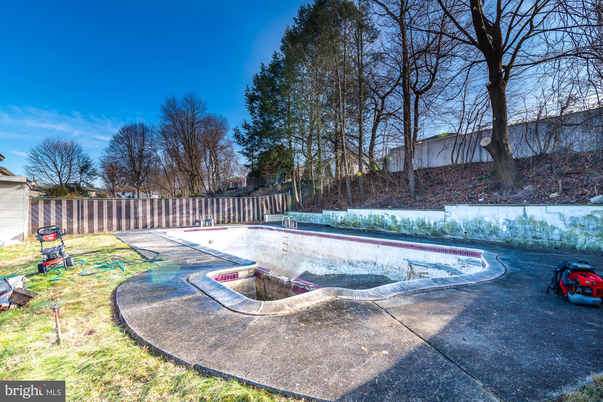 9703 Wynmill Road Philadelphia, PA 19115 - Photo 34 of 35 Backyard w/ pool