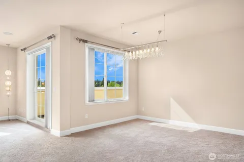 $1,228,000 | 11004 Northeast 11th Street, Unit 606, Bellevue, WA 98004