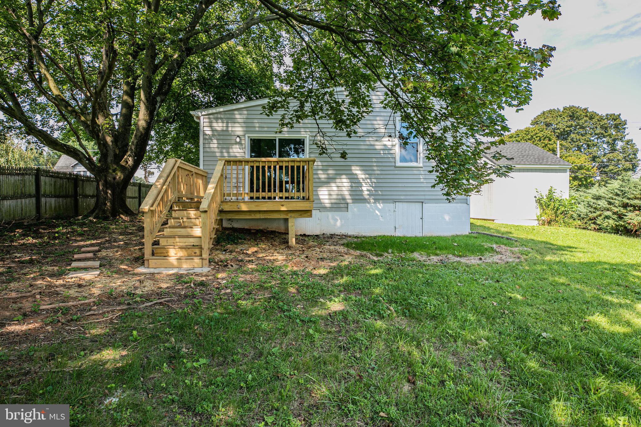 4215 Upper Beckleysville Road Hampstead, MD 21074 - Photo 7 of 38
