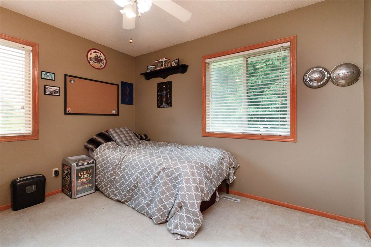 2400 Stewart Road Southeast Cedar Rapids, IA 52403 - Photo 11 of 20 Gallery Image 11