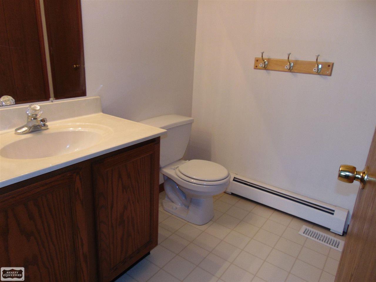 62010 New Haven Road Ray, MI 48096 - Photo 9 of 24 31293202-8.JPG