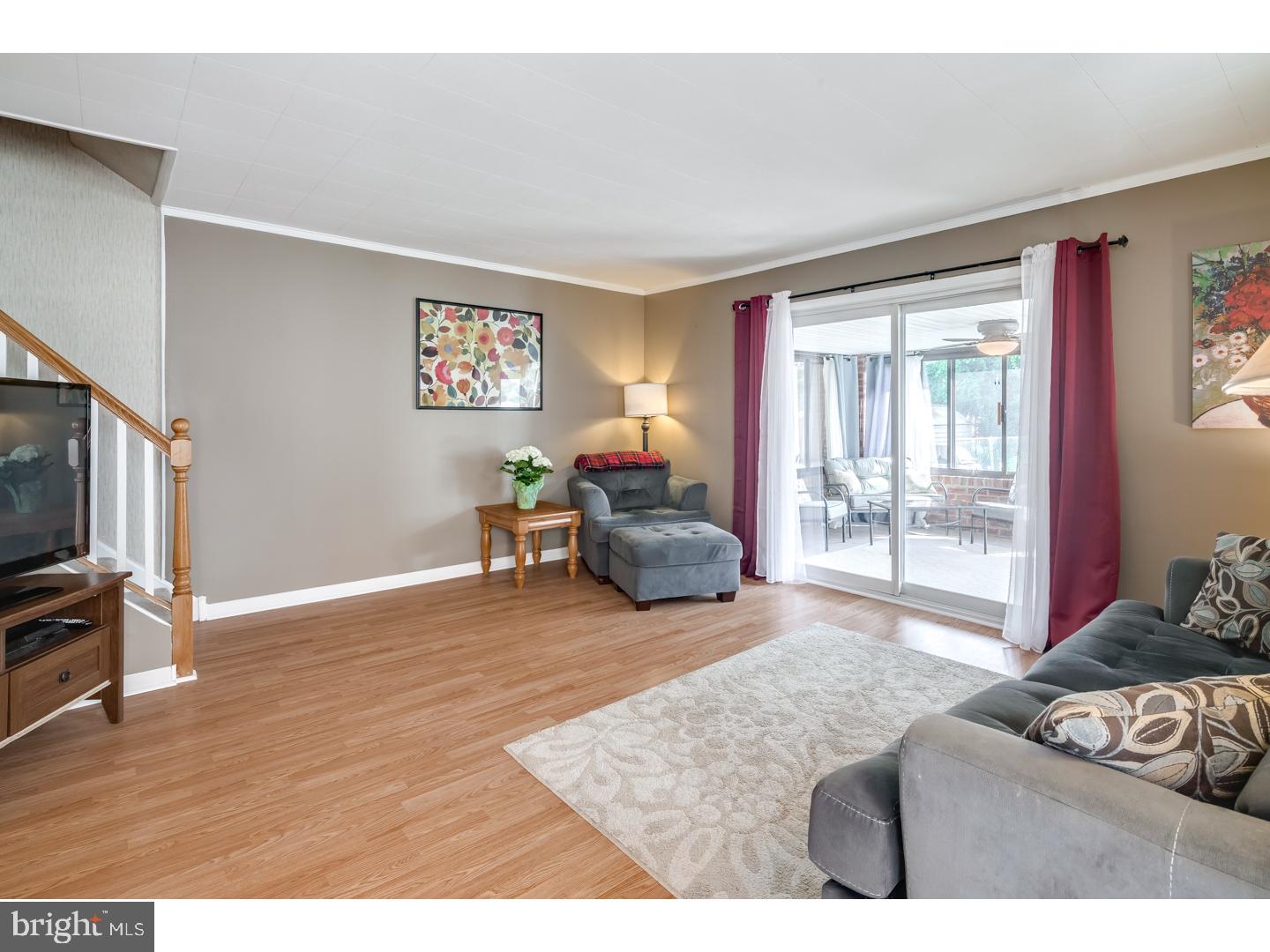 3432 Primrose Road Philadelphia, PA 19114 - Photo 2 of 22 Gallery Image 2