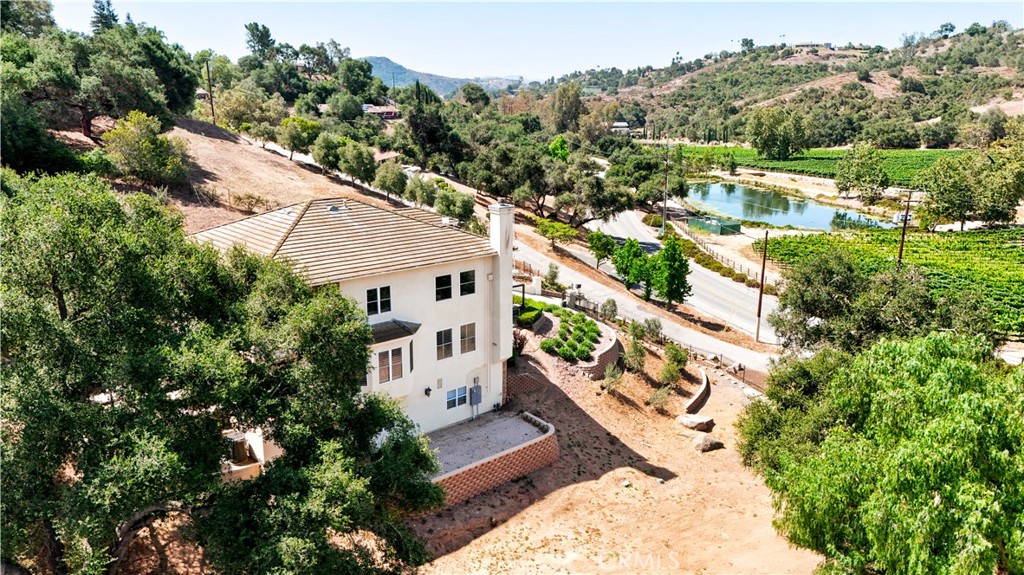 2424 Gird Road Fallbrook, CA 92028 - Photo 1 of 75