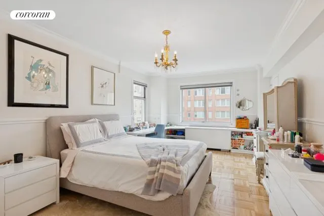 $2,950,000 | 200 East 78th Street, Unit 11DE | Upper East Side