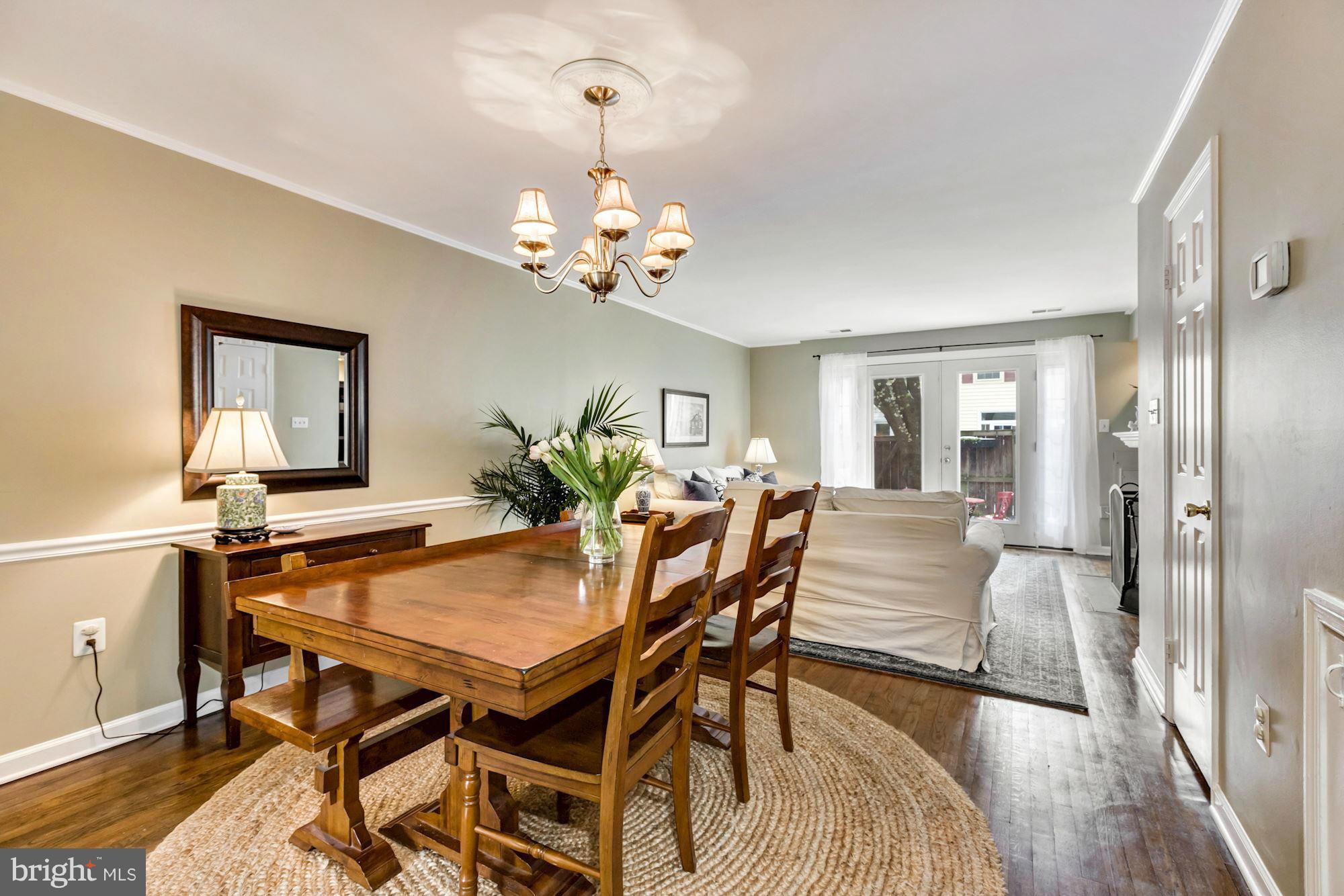 426 West Glebe Road Alexandria, VA 22305 - Photo 24 of 27 Open Floorplan on Main Level