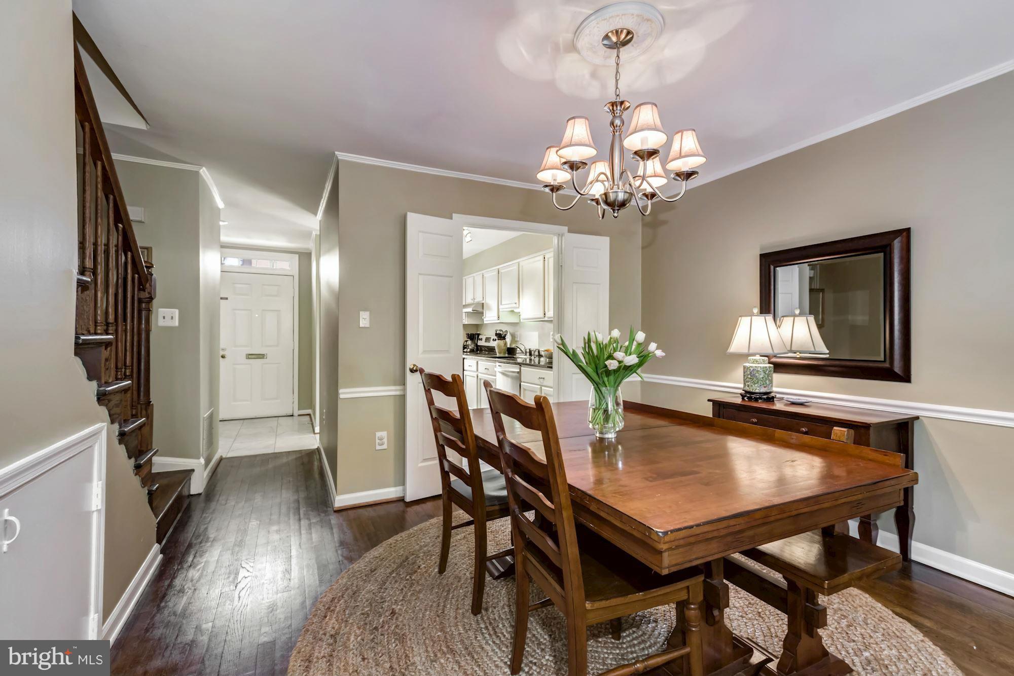 426 West Glebe Road Alexandria, VA 22305 - Photo 6 of 27 Dining Room