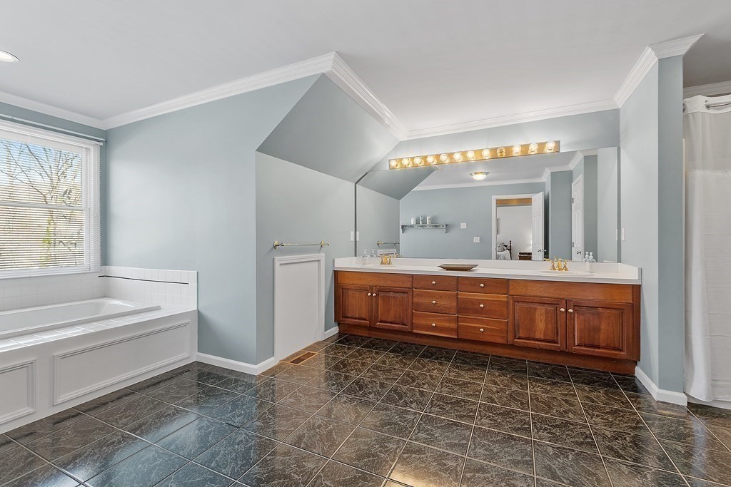5 Stearns Road Marlborough, MA 01752 - Photo 18 of 27 Gallery Image 18