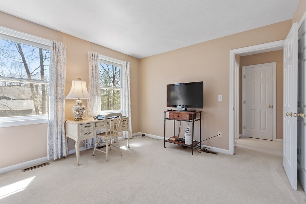5 Stearns Road Marlborough, MA 01752 - Photo 20 of 27 Gallery Image 20