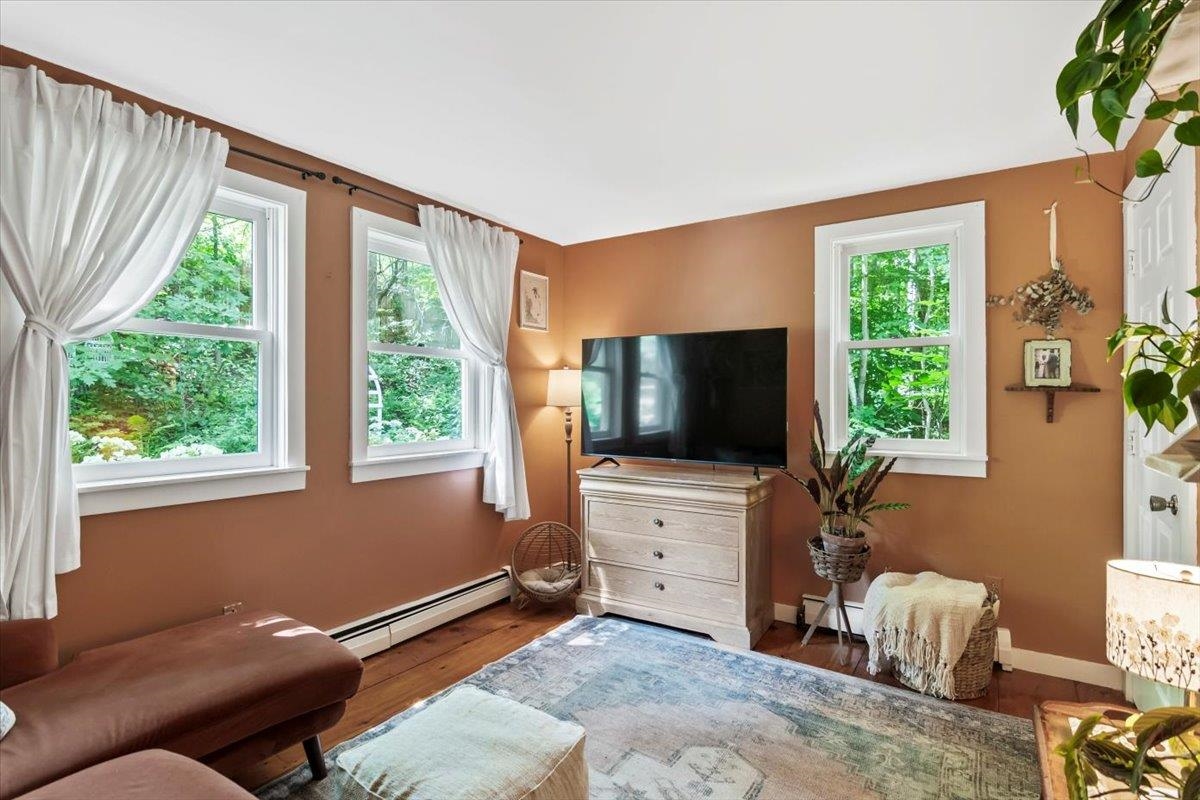 447 Farm Road Arlington, VT 05250 - Photo 15 of 46 Gallery Image 15