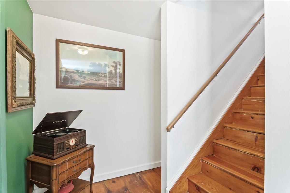 447 Farm Road Arlington, VT 05250 - Photo 21 of 46 Gallery Image 21