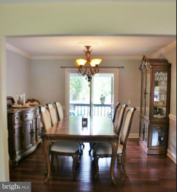 2580 Solomons Island Road South Prince Frederick, MD 20678 - Photo 8 of 18 Dining Room