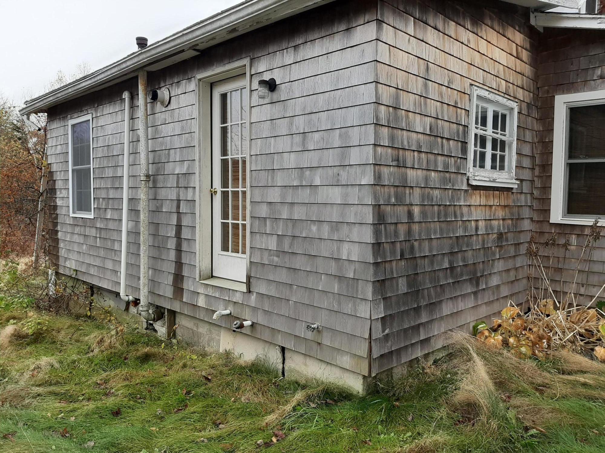 163 Huddle Road New Harbor, ME 04554 - Photo 4 of 21 20201029_114154