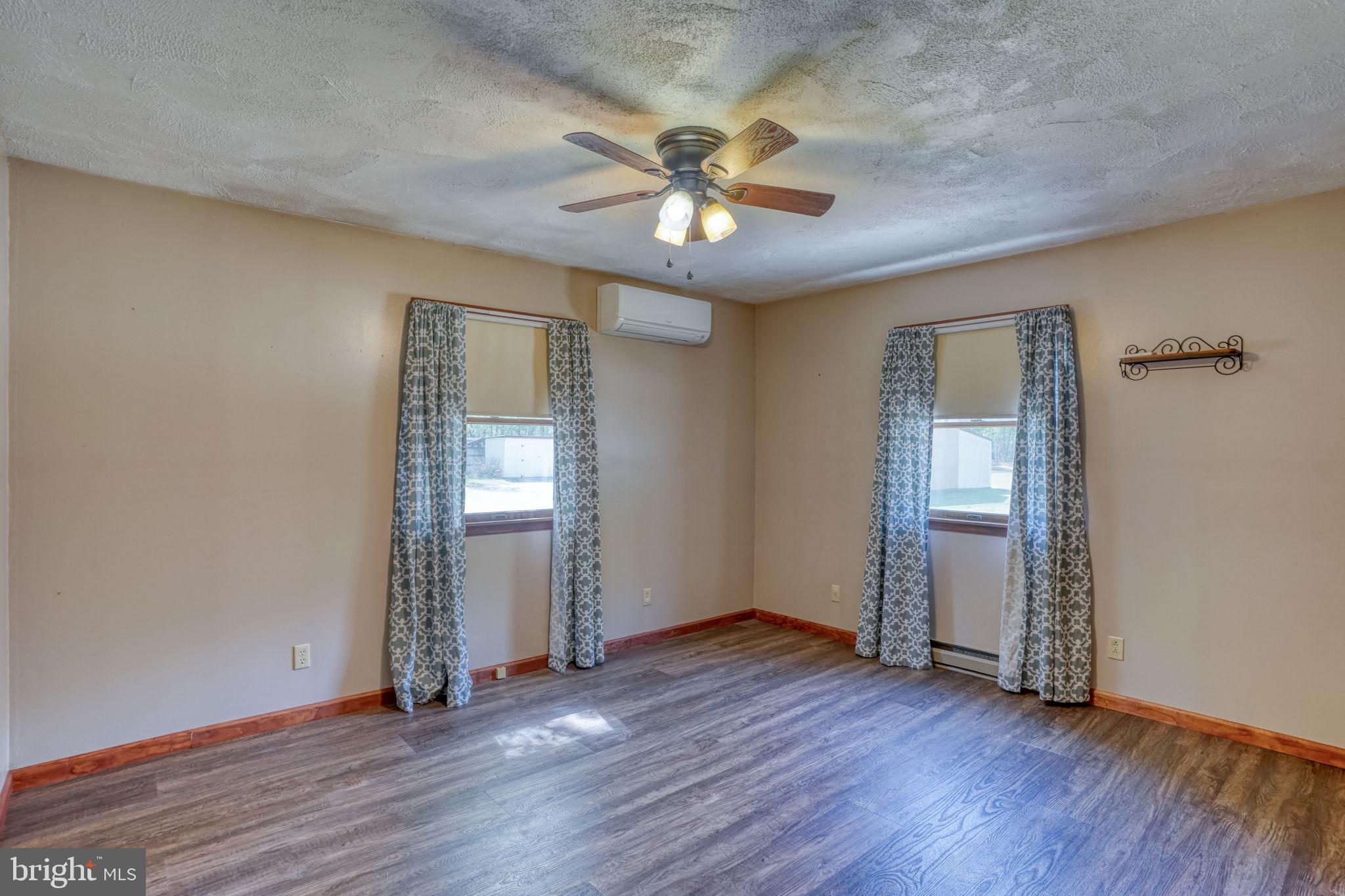 12484 Greensboro Road Greensboro, MD 21639 - Photo 33 of 50 Bright and airy living space awaits.