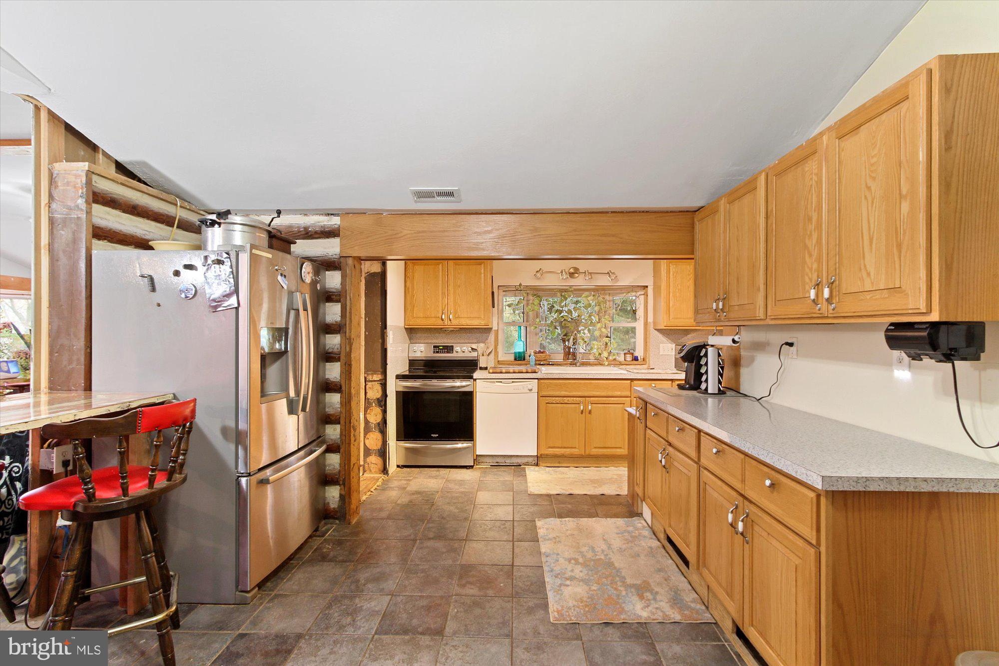 371 Neill Run Road Delta, PA 17314 - Photo 11 of 26 Gallery Image 11