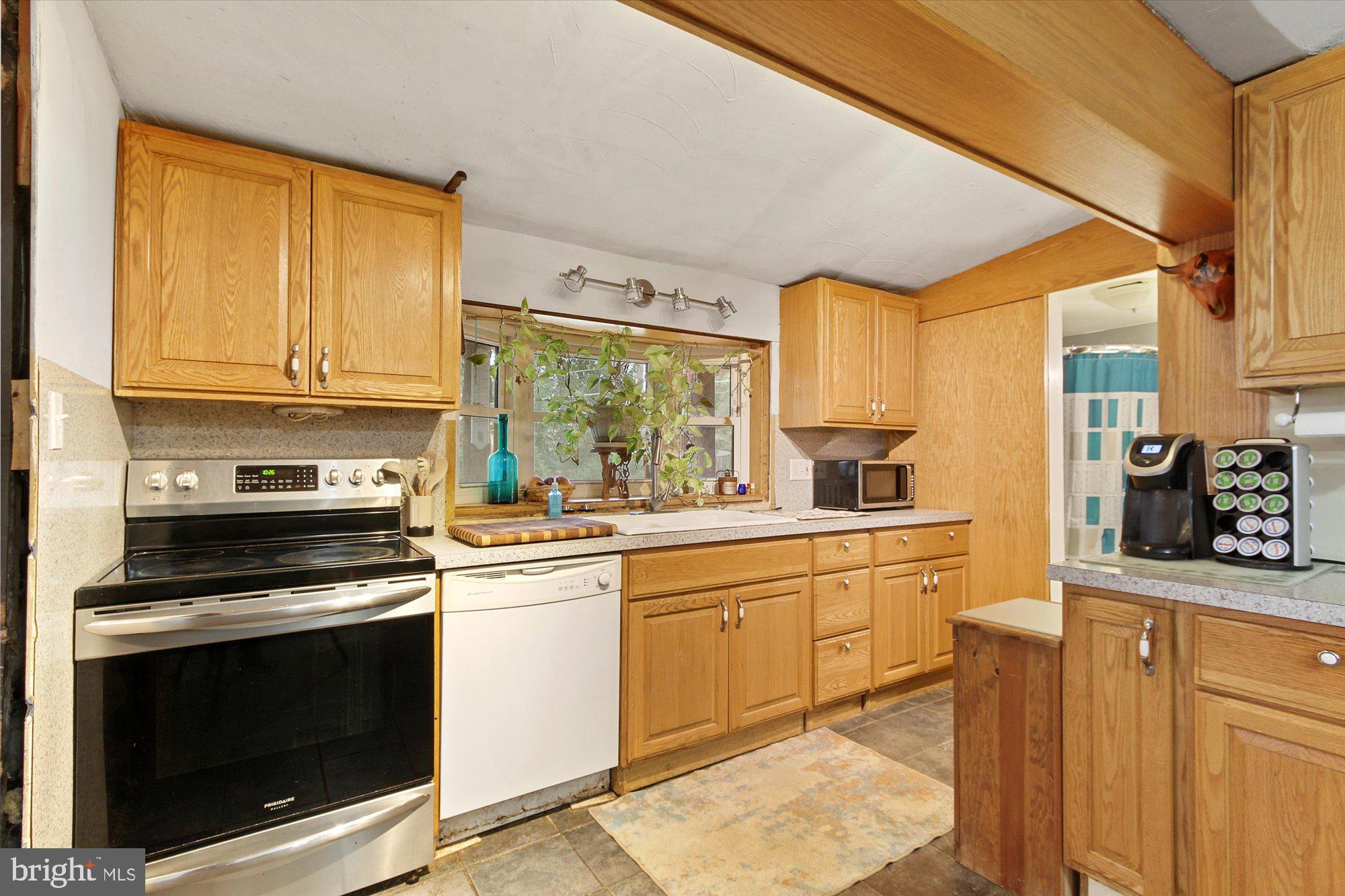 371 Neill Run Road Delta, PA 17314 - Photo 12 of 26 Gallery Image 12