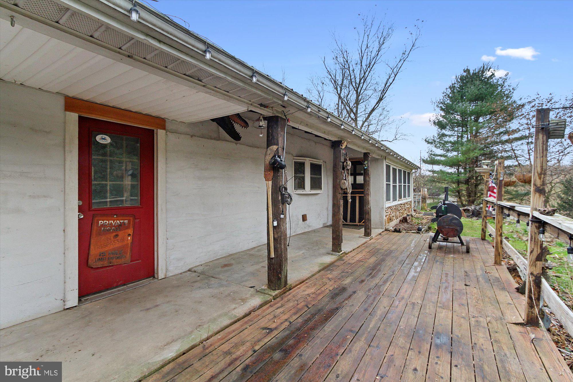 371 Neill Run Road Delta, PA 17314 - Photo 5 of 26 Gallery Image 5