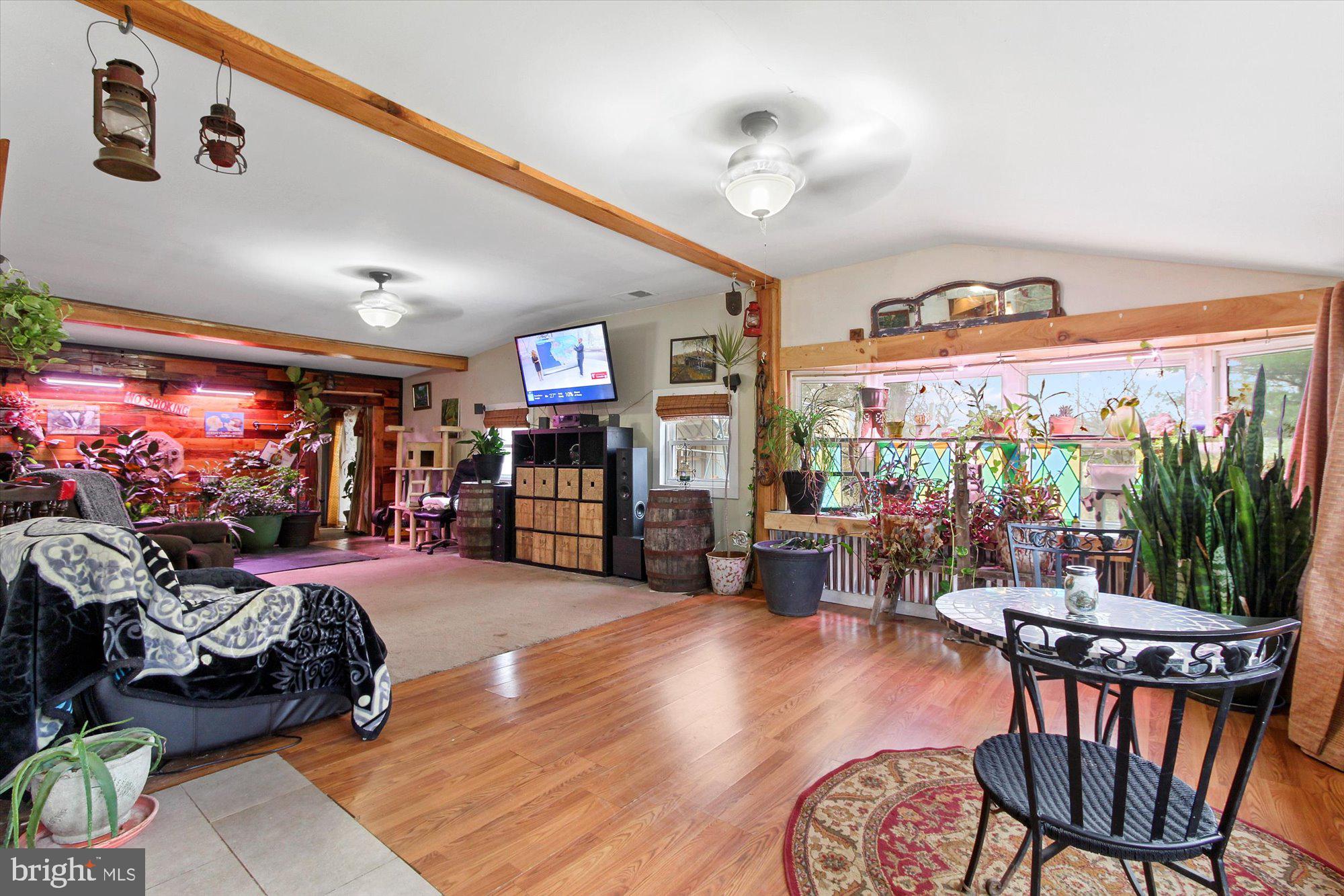 371 Neill Run Road Delta, PA 17314 - Photo 6 of 26 Gallery Image 6