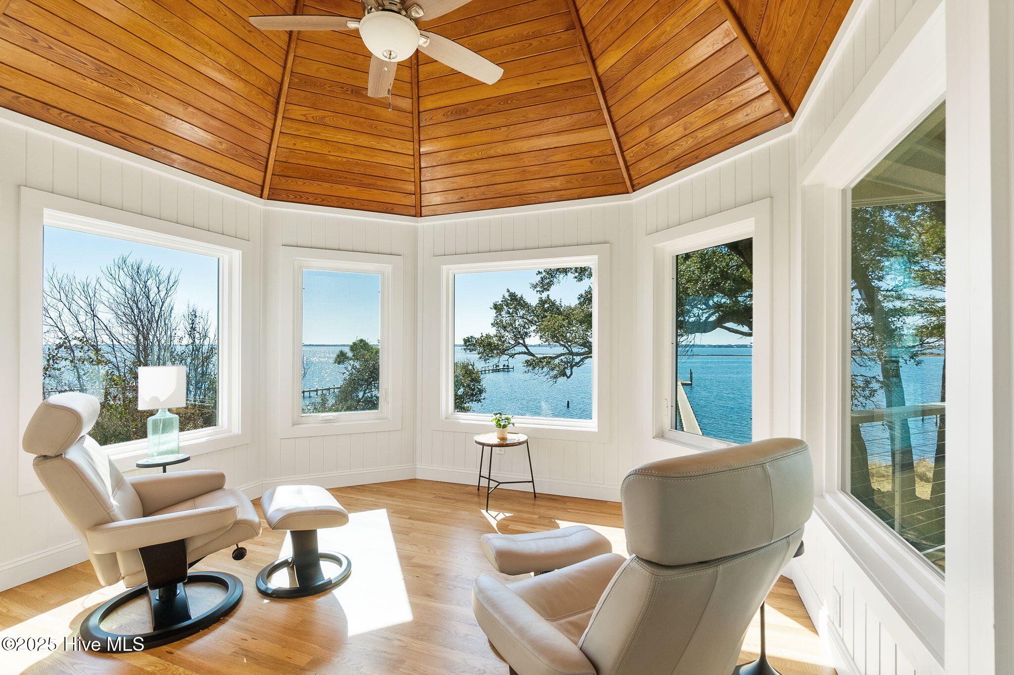 107 Live Oak Road Newport, NC 28570 - Photo 37 of 68 Tower Room in second floor primary suite