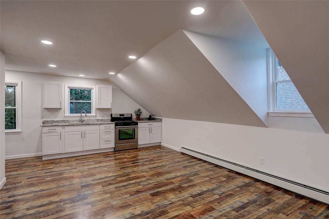 79 Wendell Street Providence, RI 02909 - Photo 21 of 27