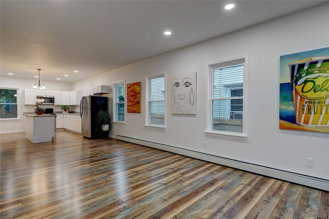79 Wendell Street Providence, RI 02909 - Photo 4 of 27