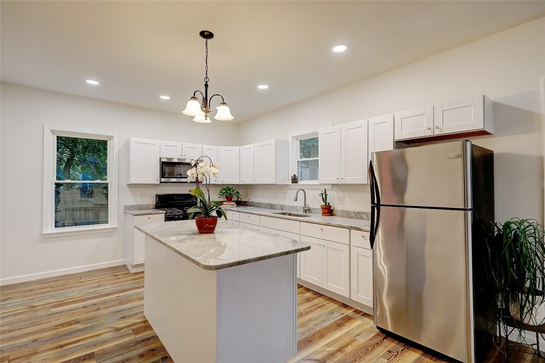 79 Wendell Street Providence, RI 02909 - Photo 6 of 27