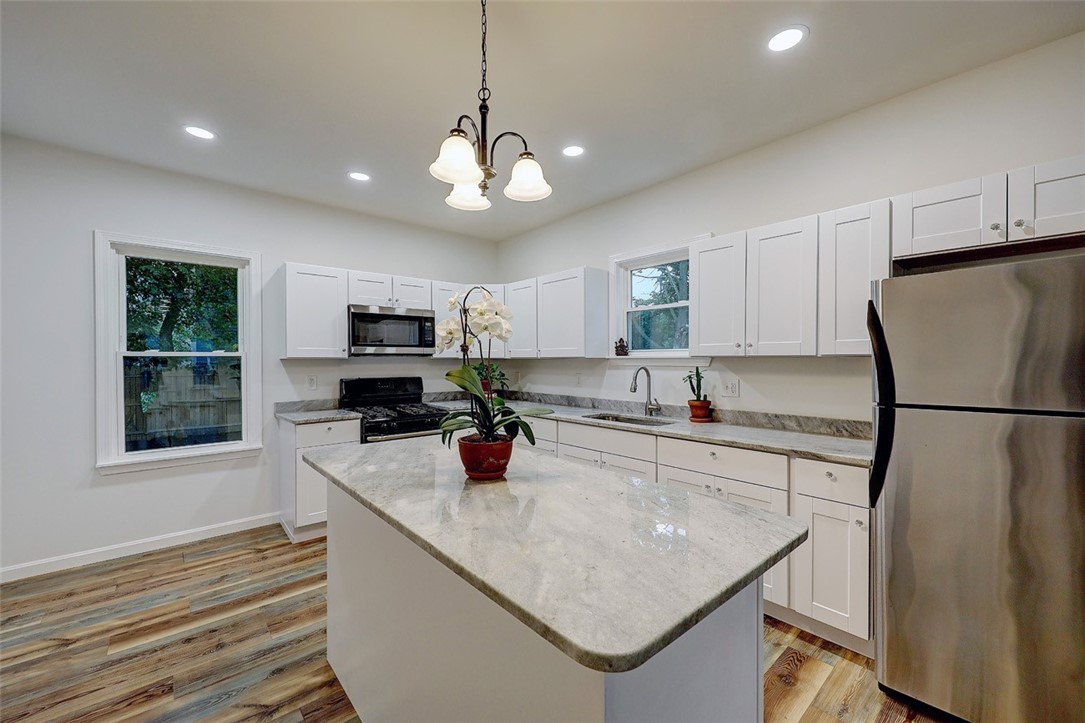 79 Wendell Street Providence, RI 02909 - Photo 7 of 27