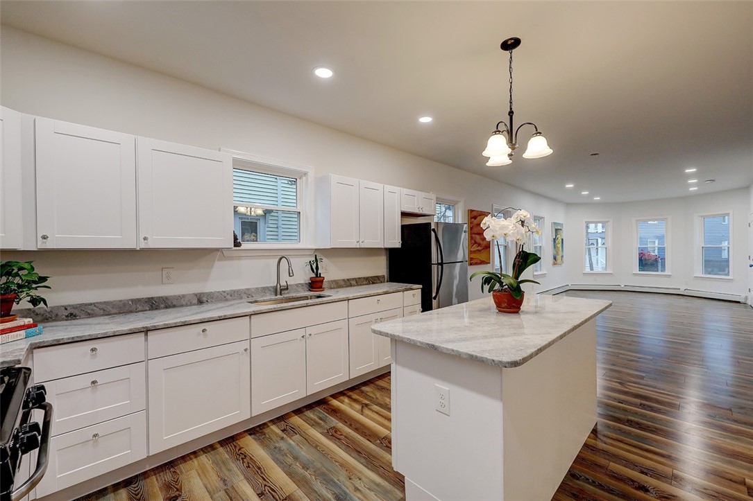 79 Wendell Street Providence, RI 02909 - Photo 8 of 27