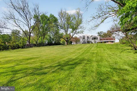 $1,776,250 | 9701 Overlea Drive, Rockville, MD 20850