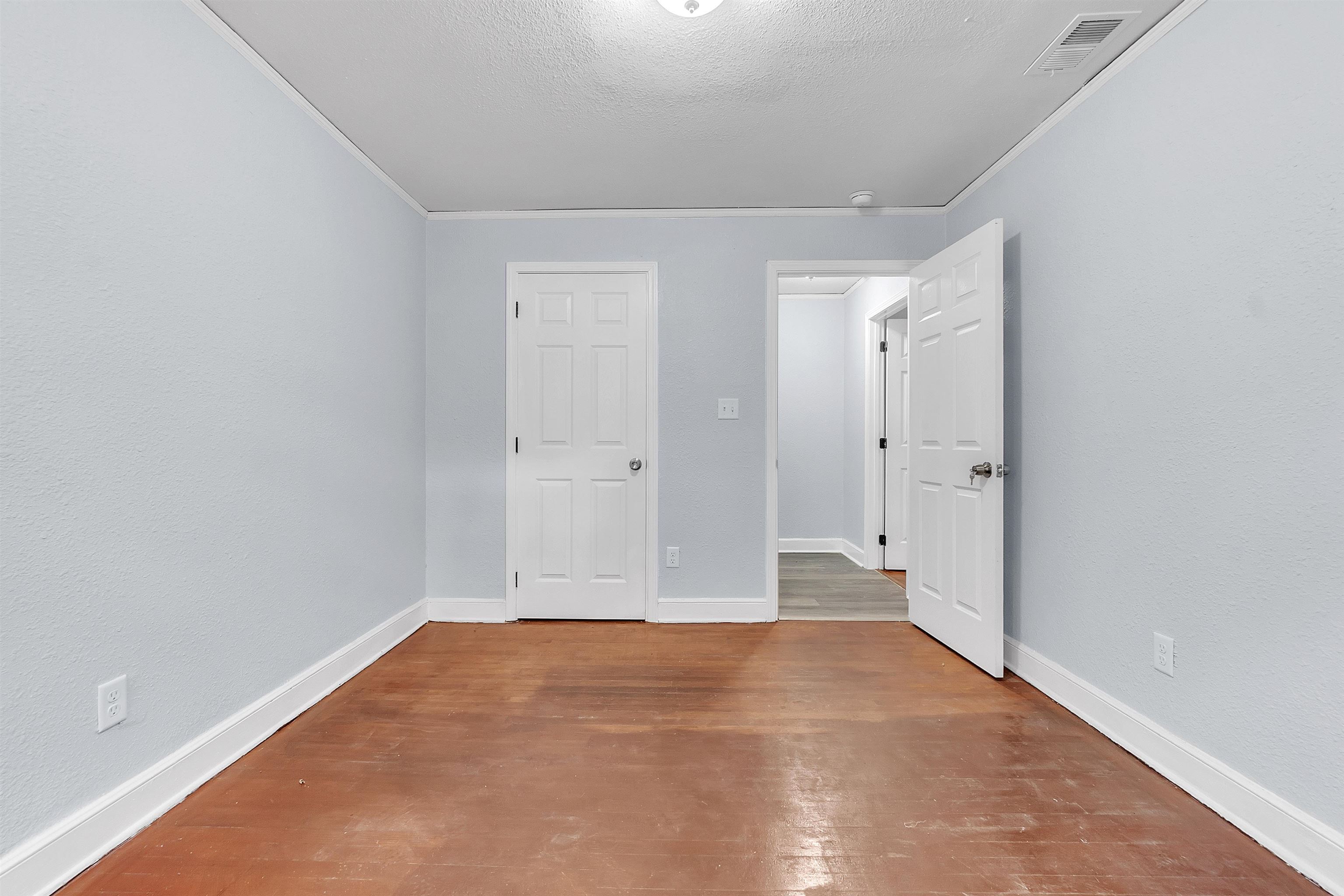 1682 Pendleton Street Memphis, TN 38114 - Photo 29 of 36 a view of an empty room