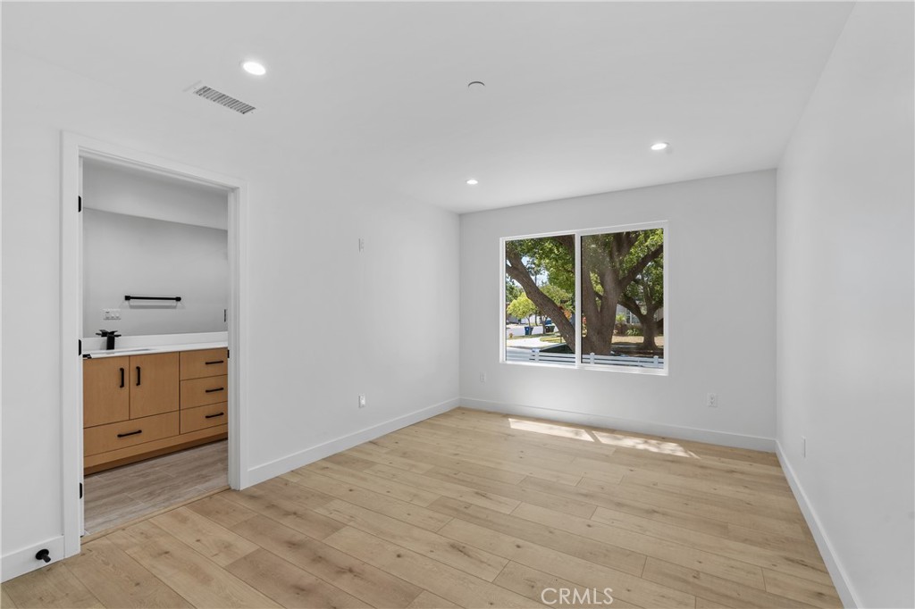 13901 Runnymede Street Van Nuys, CA 91405 - Photo 17 of 47 a view of an empty room and window