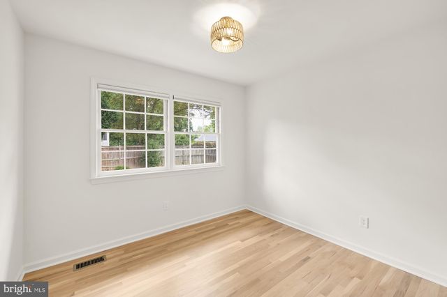 $935,000 | 9721 Counsellor Drive, Vienna, VA 22181