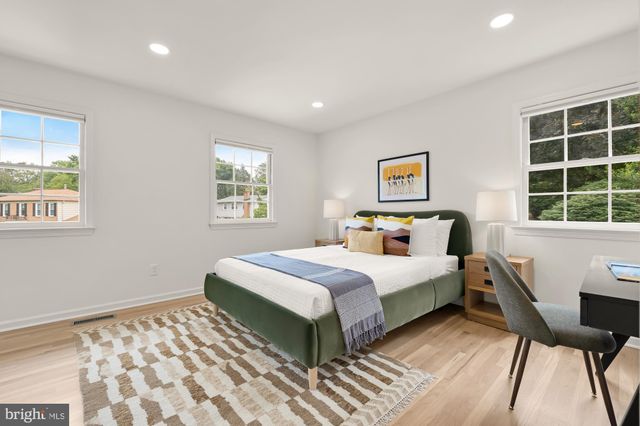 $935,000 | 9721 Counsellor Drive, Vienna, VA 22181