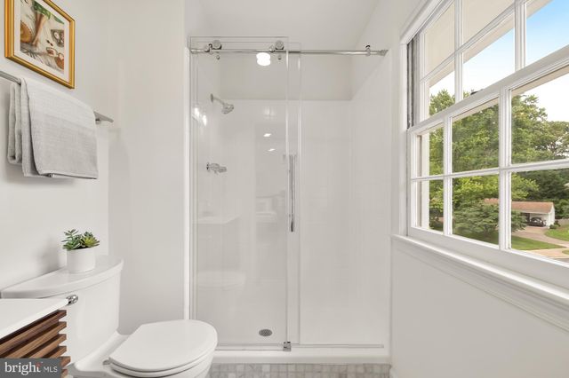 $935,000 | 9721 Counsellor Drive, Vienna, VA 22181