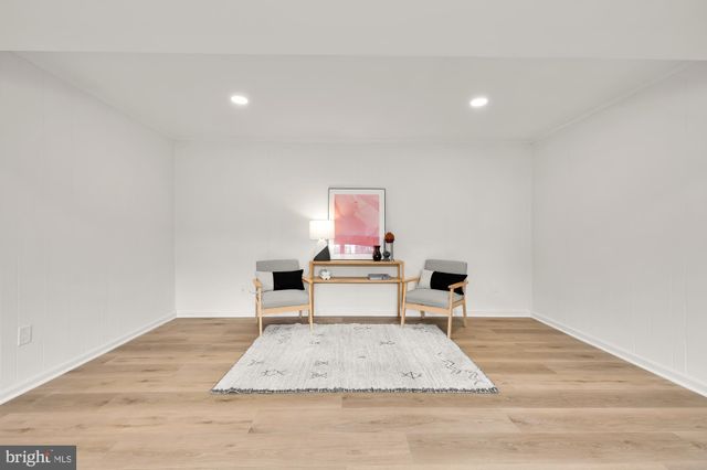 $935,000 | 9721 Counsellor Drive, Vienna, VA 22181