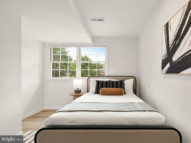 $935,000 | 9721 Counsellor Drive, Vienna, VA 22181