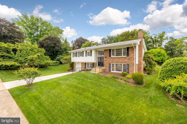 $935,000 | 9721 Counsellor Drive, Vienna, VA 22181