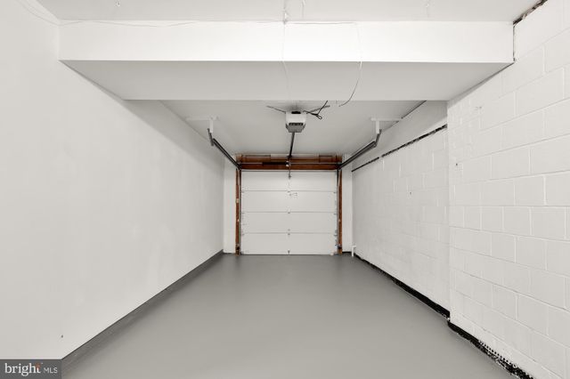 $935,000 | 9721 Counsellor Drive, Vienna, VA 22181