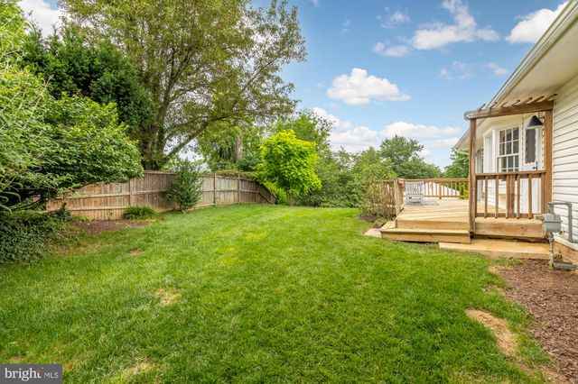 $935,000 | 9721 Counsellor Drive, Vienna, VA 22181